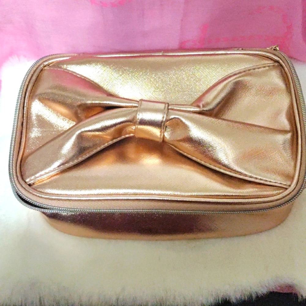 Zippered Train Case cosmetic bag